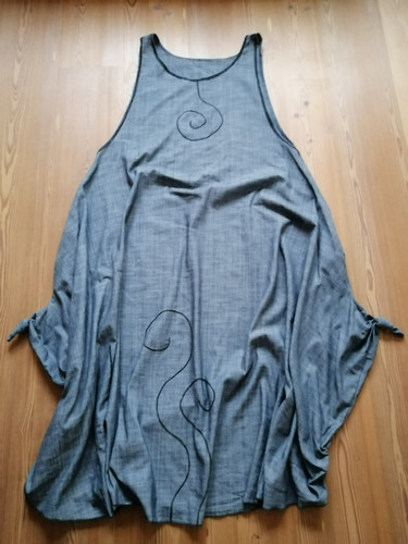 48 handmade kleider - 48,